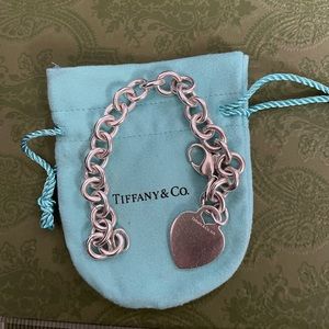 TIFFANY & CO. Heart Tag Charm Bracelet